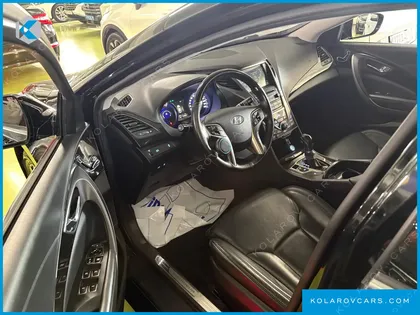 HYUNDAI GRANDEUR PREMIUM