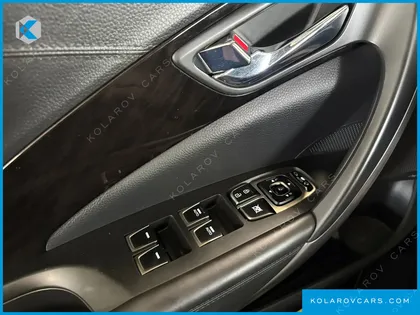 HYUNDAI GRANDEUR PREMIUM