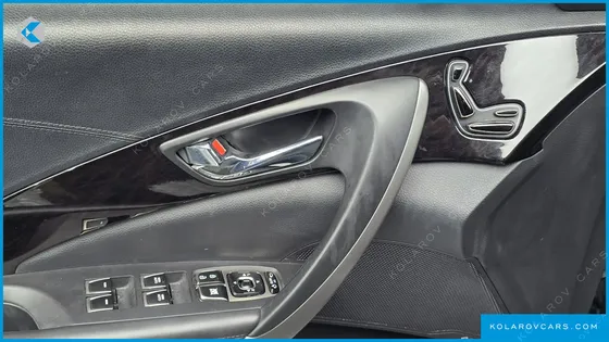 HYUNDAI GRANDEUR PREMIUM