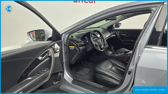 HYUNDAI GRANDEUR PREMIUM