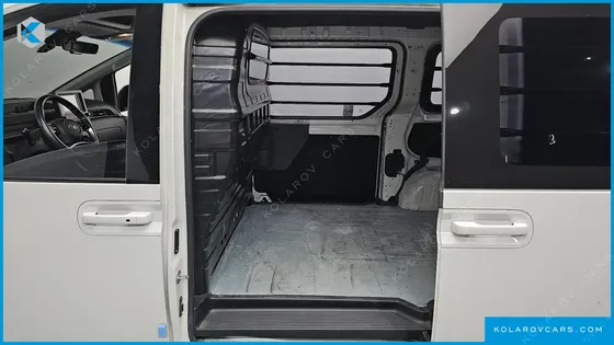 HYUNDAI STARIA CARGO 3-SEATER