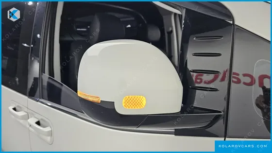 HYUNDAI STARIA CARGO 3-SEATER