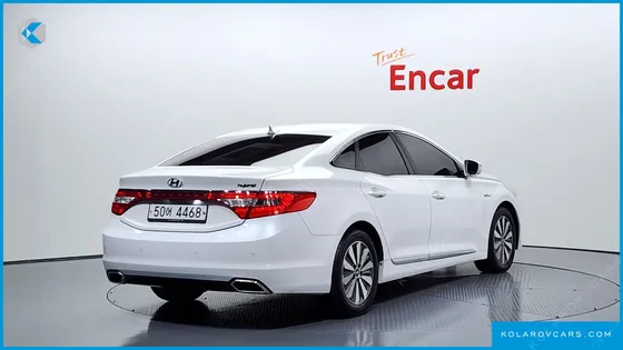 HYUNDAI GRANDEUR PREMIUM