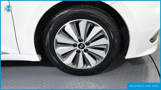 HYUNDAI GRANDEUR PREMIUM