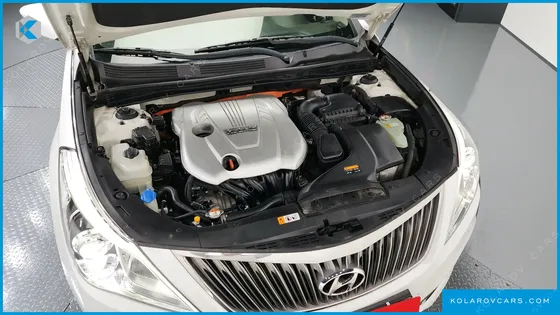 HYUNDAI GRANDEUR PREMIUM