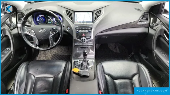 HYUNDAI GRANDEUR PREMIUM