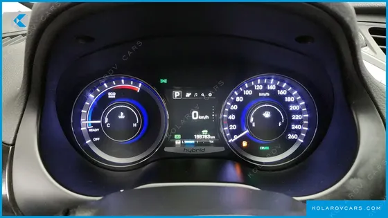 HYUNDAI GRANDEUR PREMIUM