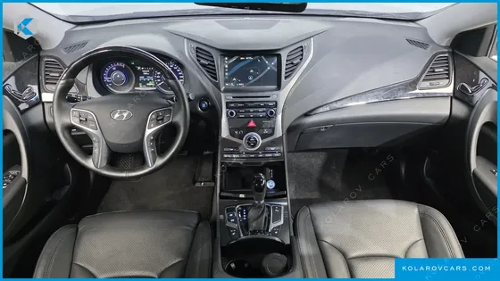 HYUNDAI GRANDEUR PREMIUM