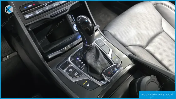 HYUNDAI GRANDEUR PREMIUM