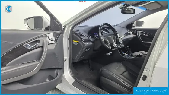HYUNDAI GRANDEUR PREMIUM