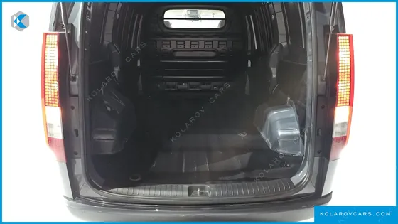 HYUNDAI STARIA CARGO 3-SEATER