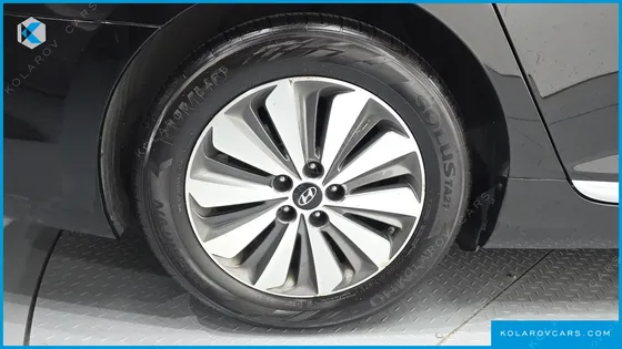 HYUNDAI GRANDEUR PREMIUM