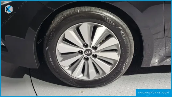 HYUNDAI GRANDEUR PREMIUM