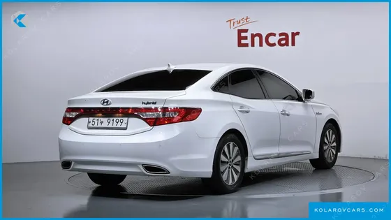 HYUNDAI GRANDEUR PREMIUM