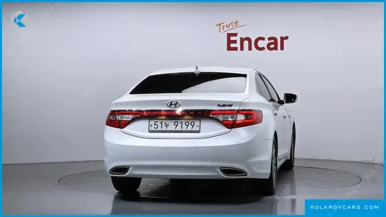 HYUNDAI GRANDEUR PREMIUM
