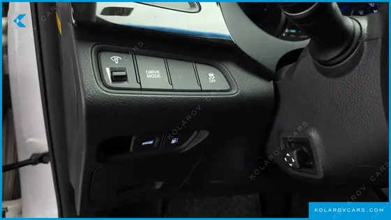 HYUNDAI GRANDEUR PREMIUM