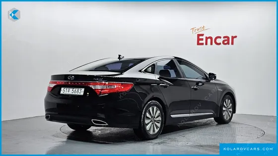 HYUNDAI GRANDEUR PREMIUM