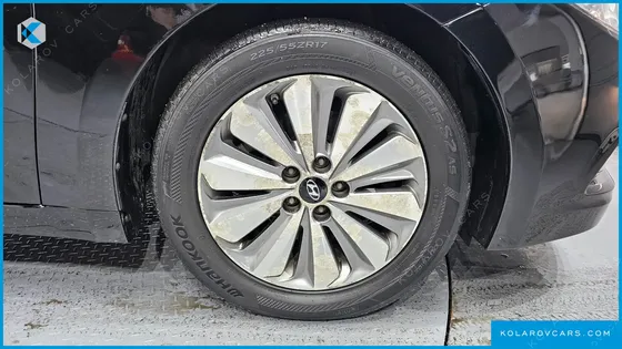 HYUNDAI GRANDEUR PREMIUM