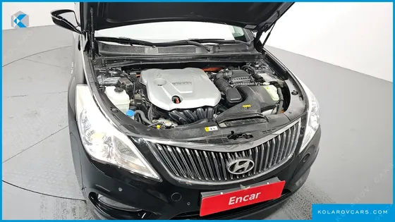 HYUNDAI GRANDEUR PREMIUM