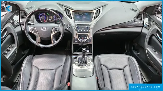 HYUNDAI GRANDEUR PREMIUM