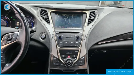 HYUNDAI GRANDEUR PREMIUM