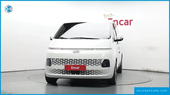 HYUNDAI STARIA TOURER 9-SEATER
