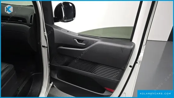 HYUNDAI STARIA TOURER 9-SEATER