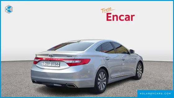 HYUNDAI GRANDEUR PREMIUM COLLECTION
