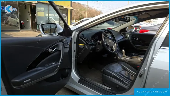 HYUNDAI GRANDEUR PREMIUM COLLECTION