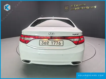 HYUNDAI GRANDEUR PREMIUM