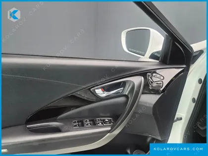 HYUNDAI GRANDEUR PREMIUM