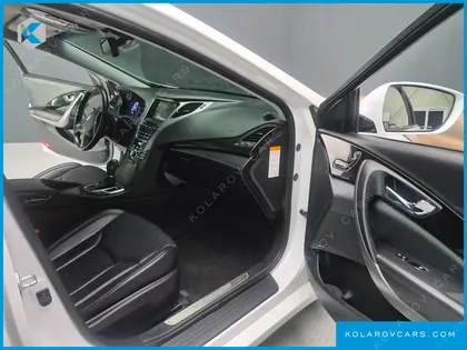 HYUNDAI GRANDEUR PREMIUM