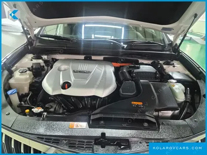 HYUNDAI GRANDEUR PREMIUM
