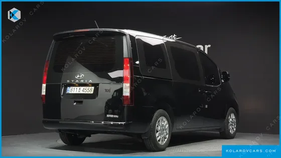HYUNDAI STARIA CARGO 5-SEATER