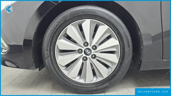 HYUNDAI GRANDEUR PREMIUM
