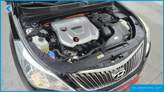 HYUNDAI GRANDEUR PREMIUM