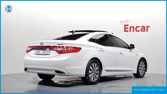 HYUNDAI GRANDEUR PREMIUM