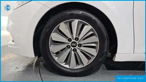 HYUNDAI GRANDEUR PREMIUM