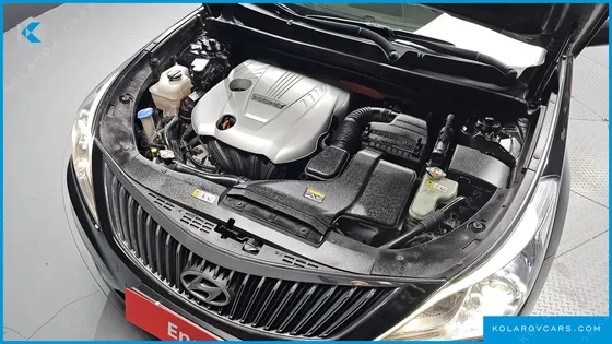 HYUNDAI GRANDEUR PREMIUM