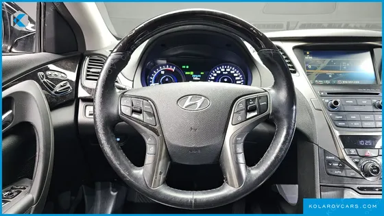 HYUNDAI GRANDEUR PREMIUM