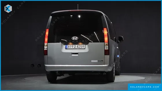 HYUNDAI STARIA L3.5 CARGO 5-SEATER