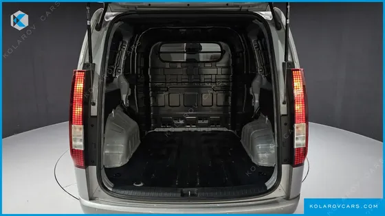 HYUNDAI STARIA L3.5 CARGO 5-SEATER