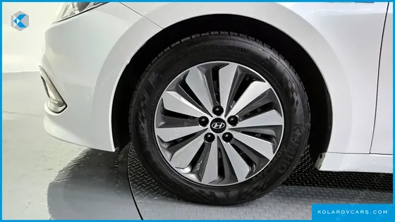 HYUNDAI GRANDEUR PREMIUM
