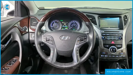 HYUNDAI GRANDEUR PREMIUM