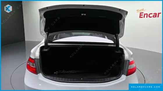 HYUNDAI GRANDEUR PREMIUM