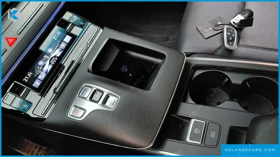 HYUNDAI GRANDEUR 3.0 LPI RENT CAR