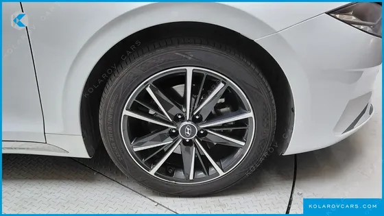 HYUNDAI GRANDEUR 3.0 LPI RENT CAR