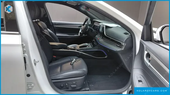 HYUNDAI GRANDEUR 3.0 LPI RENT CAR