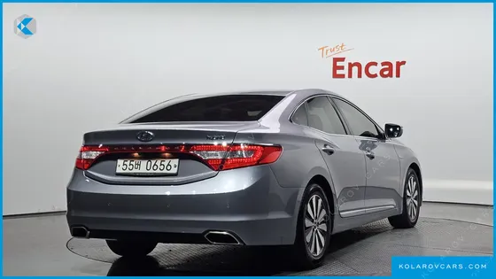 HYUNDAI GRANDEUR PREMIUM
