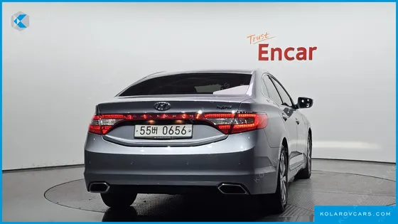 HYUNDAI GRANDEUR PREMIUM